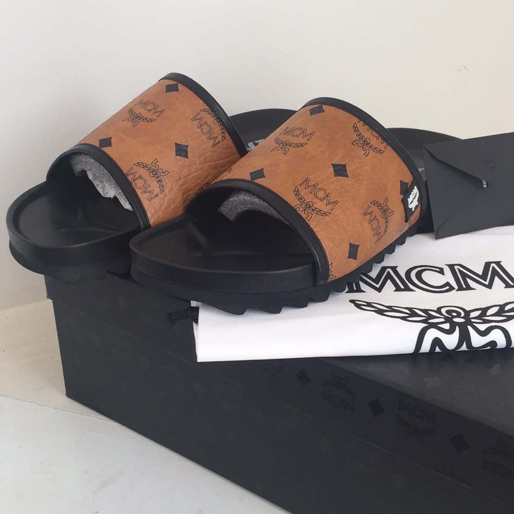 Mcm slides 🔥🔥🔥